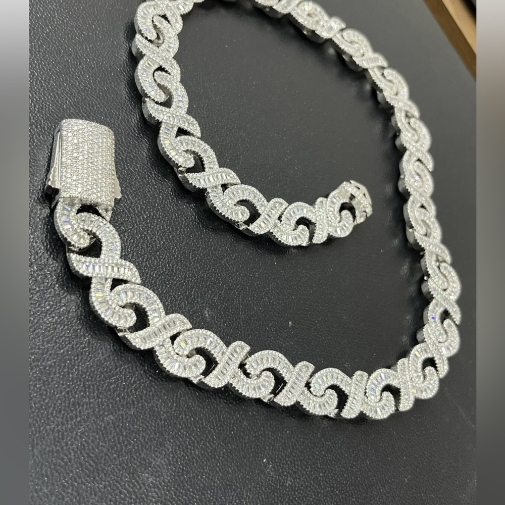 Unbelievably gorgeous!20”, 15 mm, 14 karat white gold, overlay Baguettes - Picture 4 of 8